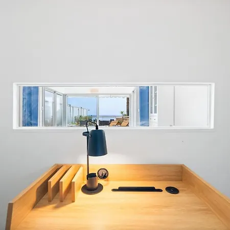 公寓 Lhorizon - Vue - Terrasse - Parking - Wifi 芒通